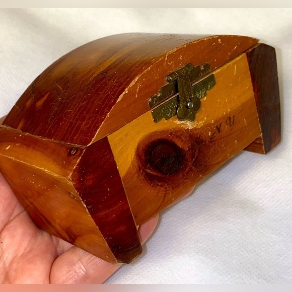 Wooden Jewelry Boxes with Floral Design. Vintage. Handmade and hand painted - Picture 5 of 9